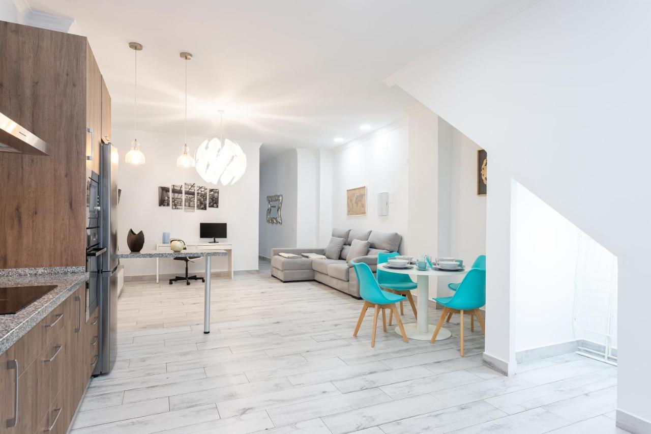 Apartamento Carmen Malaga Bagian luar foto